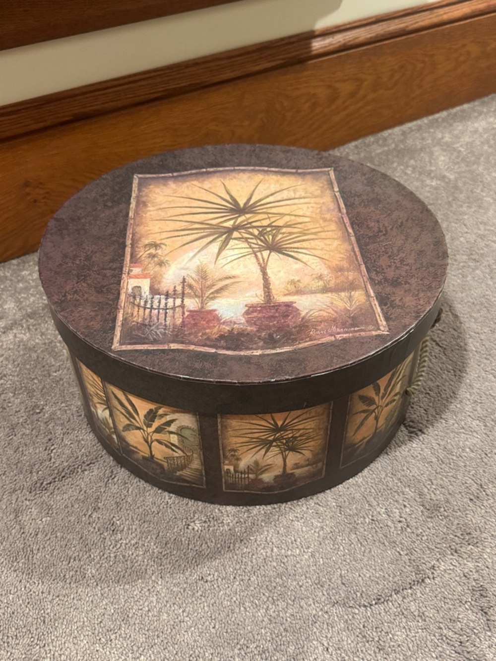 Ruane Manning Once Upon A Rose Tropical Palm Round Hat Box Storage Decor Box